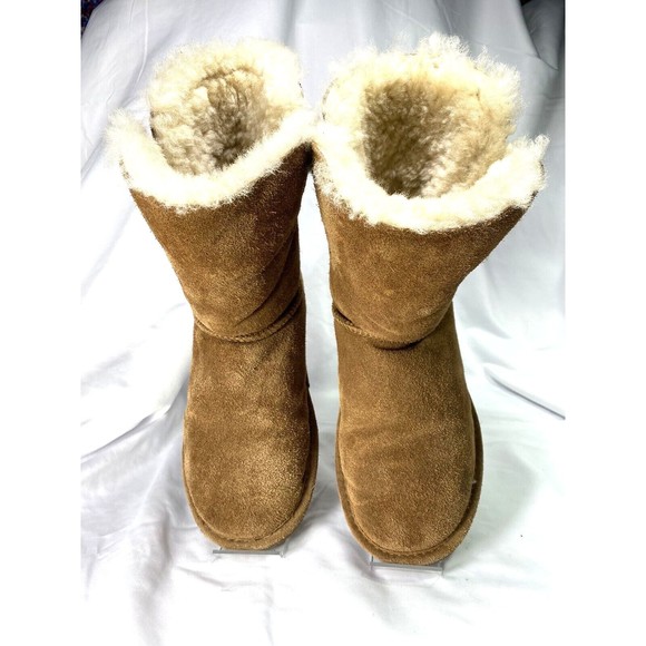 Bearpaw Boots Women's Size 7 ABIGAIL 1 Button Chestnut Suede Sheepskin Mid-Calf - Picture 2 of 9